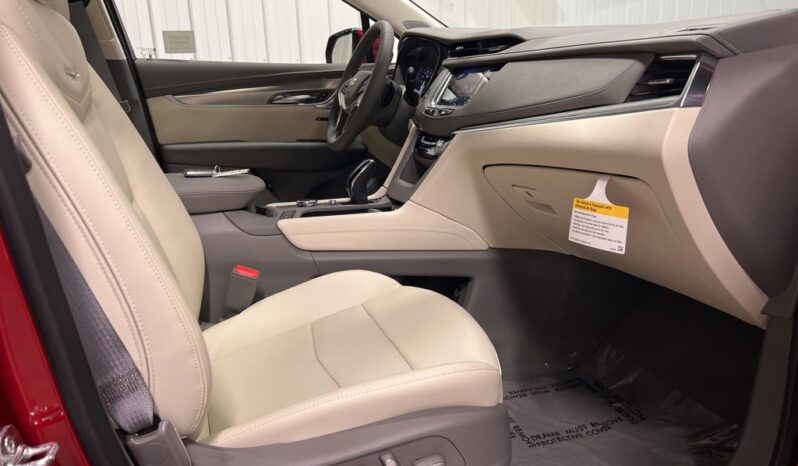 
 Cadillac XT5 full									
