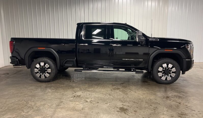
 GMC Sierra 2500 HD full									