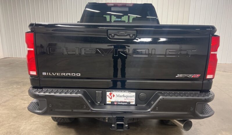 
 Chevrolet Silverado 2500 HD full									