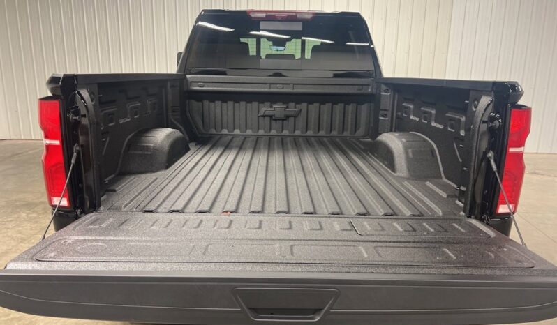 
 Chevrolet Silverado 2500 HD full									