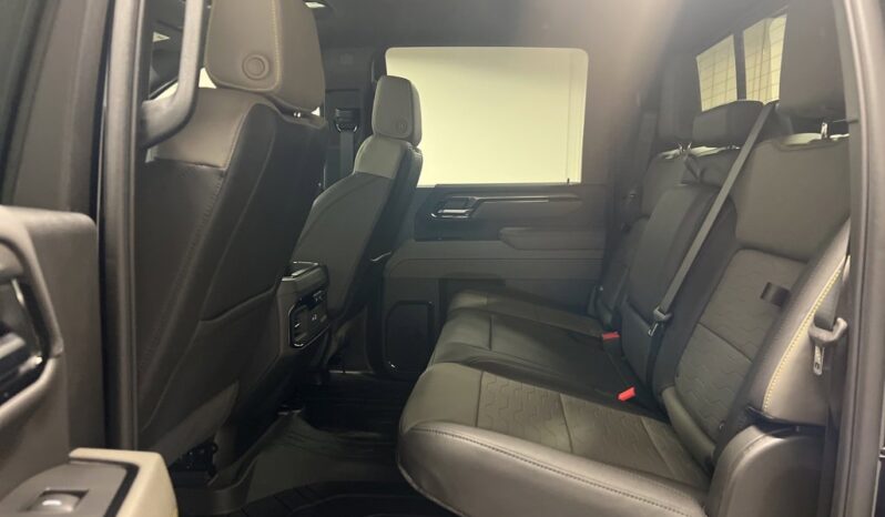 
 Chevrolet Silverado 2500 HD full									