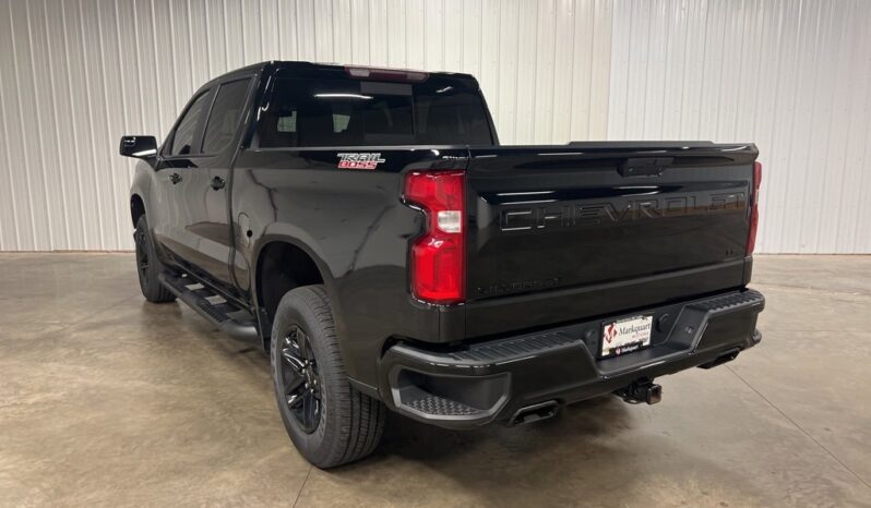 
 Chevrolet Silverado 1500 full									