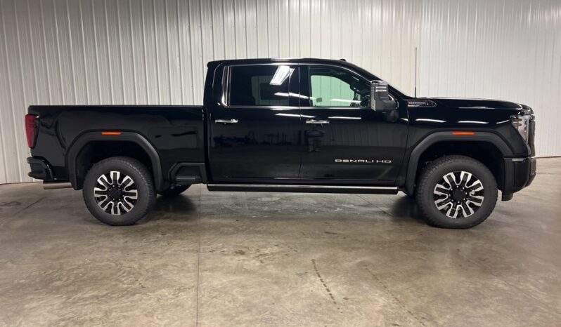 
 GMC Sierra 2500 HD full									