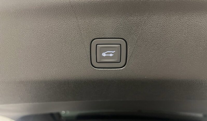 
 Cadillac Escalade full									