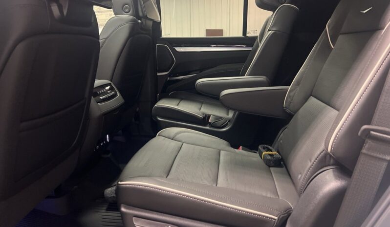 
 Cadillac Escalade full									