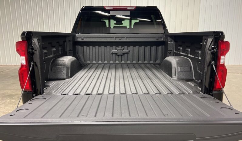 
 Chevrolet Silverado 1500 full									