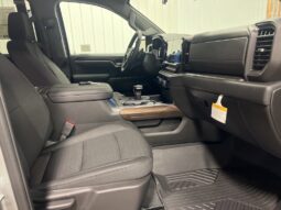 Chevrolet Silverado 1500 full