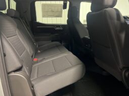 Chevrolet Silverado 1500 full