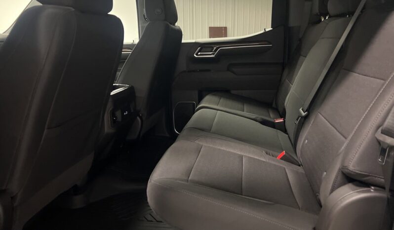 
 Chevrolet Silverado 1500 full									