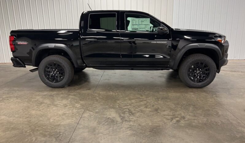 
 Chevrolet Colorado full									