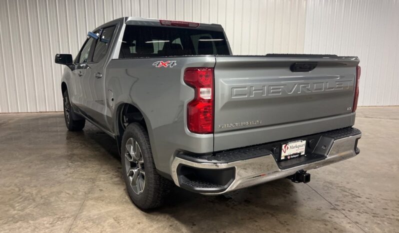 
 Chevrolet Silverado 1500 full									