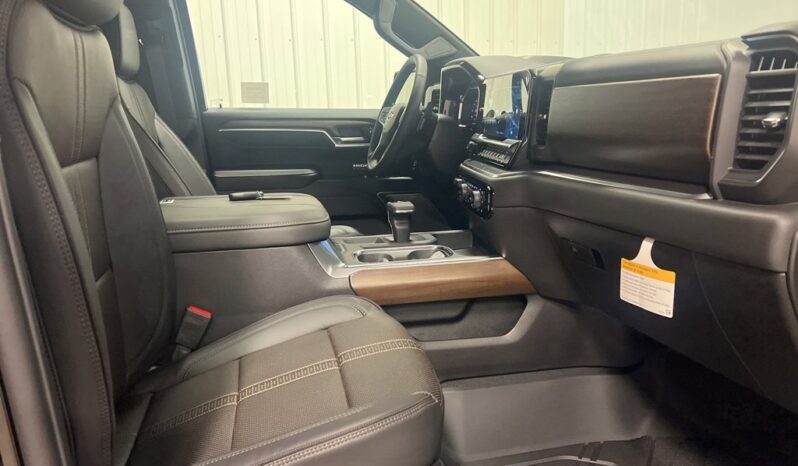 
 Chevrolet Silverado 1500 full									