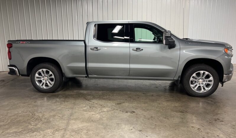 
 Chevrolet Silverado 1500 full									