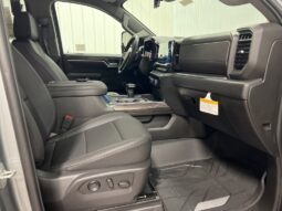 
 Chevrolet Silverado 1500 full									