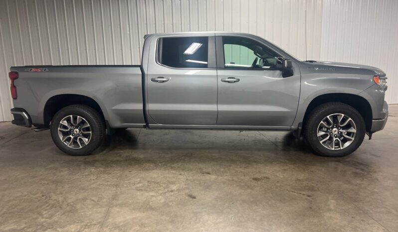 
 Chevrolet Silverado 1500 full									