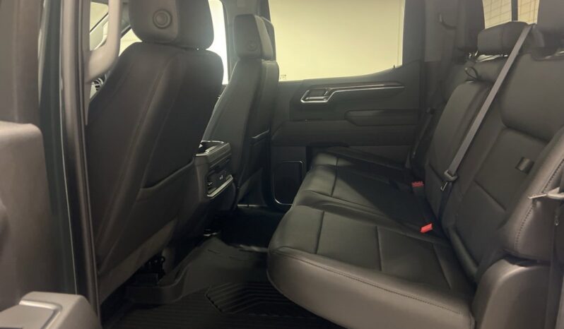 
 Chevrolet Silverado 1500 full									