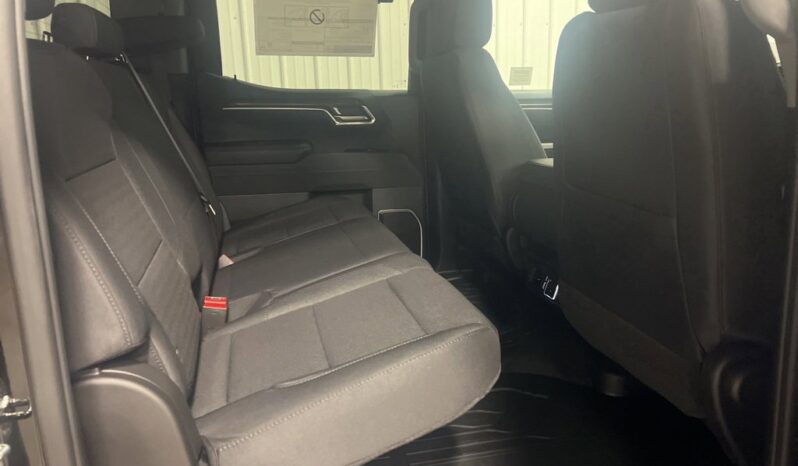 
 Chevrolet Silverado 1500 full									