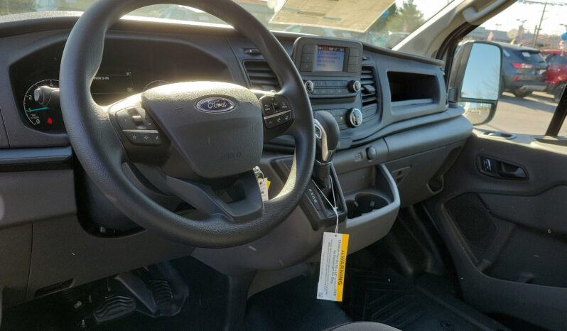 
 Ford Transit Cargo Van full									