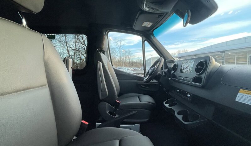 
 Mercedes-Benz Sprinter Passenger Van full									