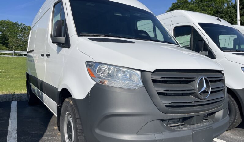 
 Mercedes-Benz Sprinter Cargo Van full									