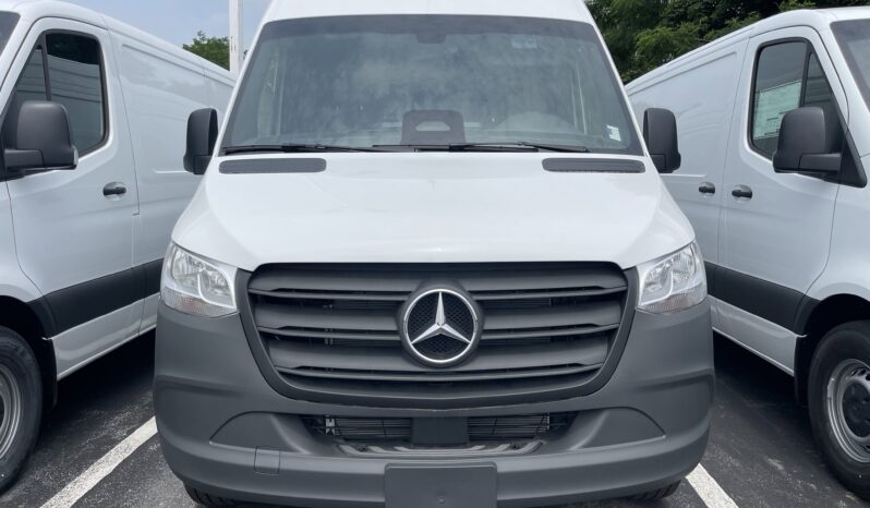 
 Mercedes-Benz Sprinter Cargo Van full									