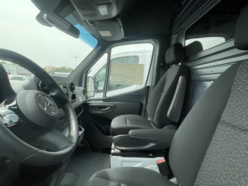 Mercedes-Benz Sprinter Cargo Van