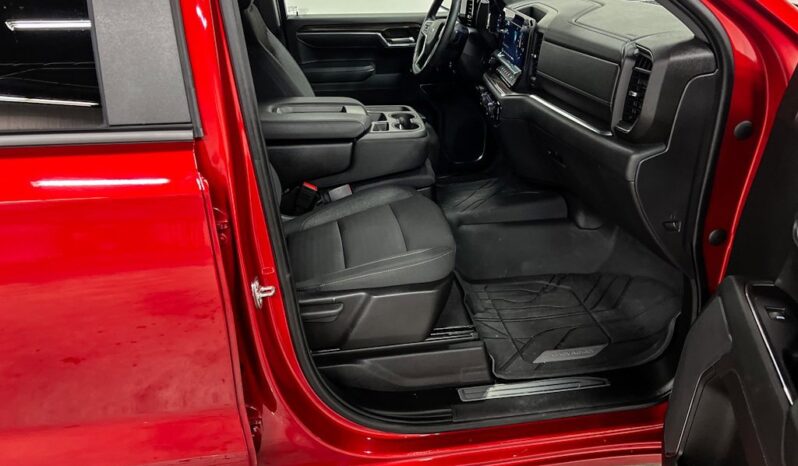 
 Chevrolet Silverado 1500 full									