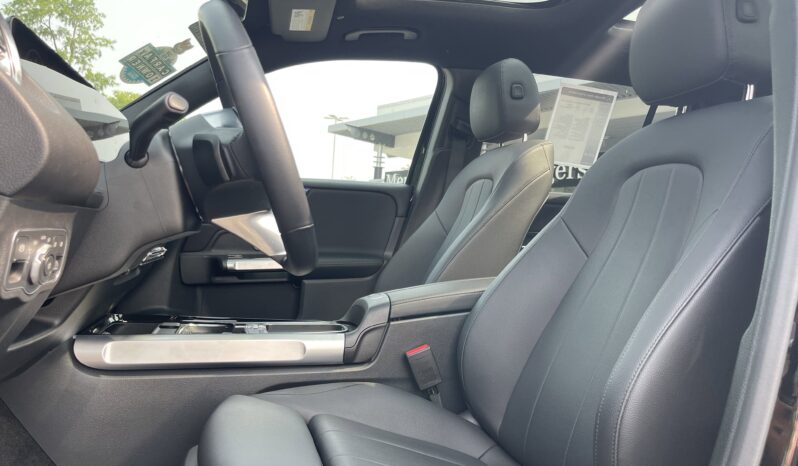 
 Mercedes-Benz GLB full									