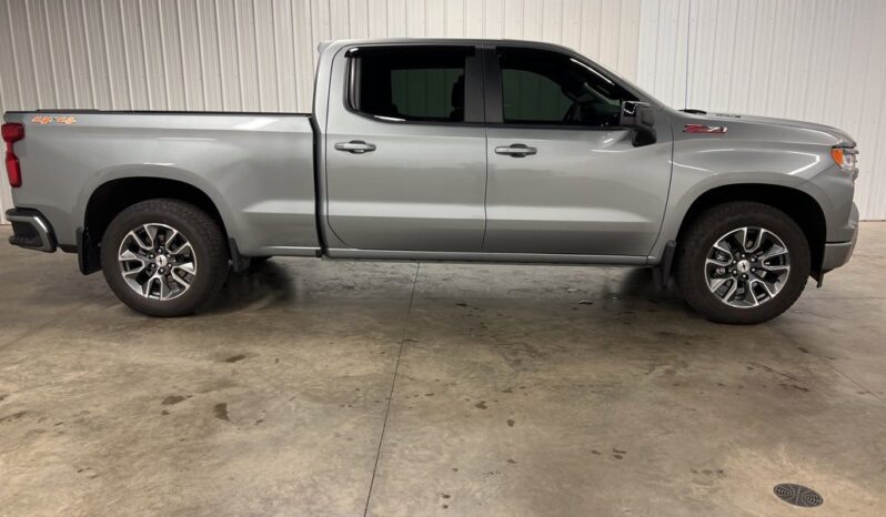 
 Chevrolet Silverado 1500 full									
