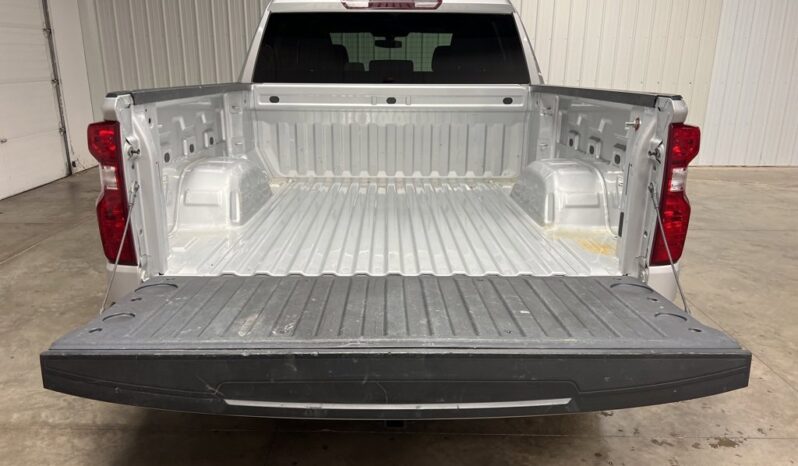 
 Chevrolet Silverado 1500 LTD full									