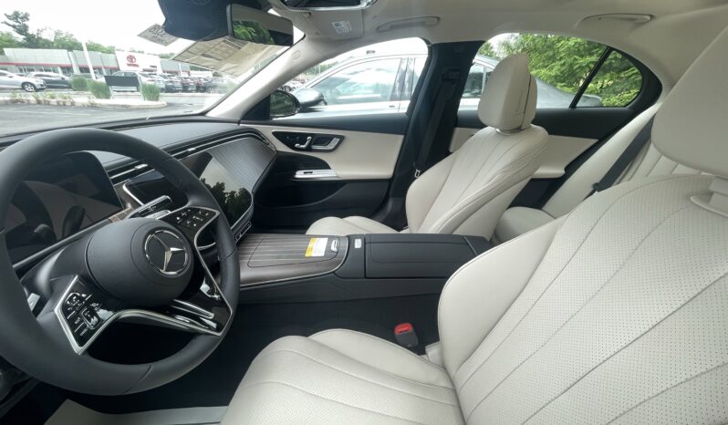 
 Mercedes-Benz E-Class full									