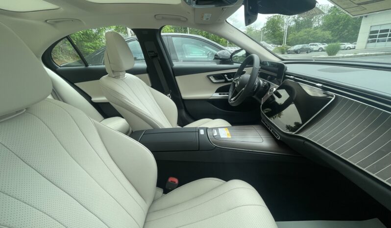 
 Mercedes-Benz E-Class full									