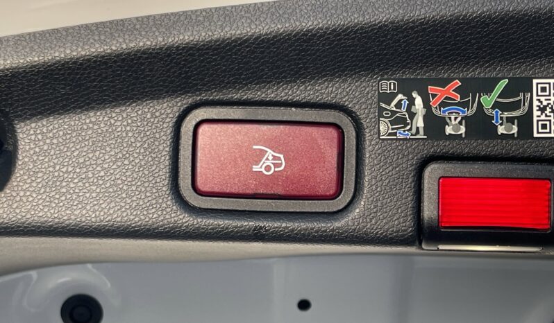 
 Mercedes-Benz E-Class full									