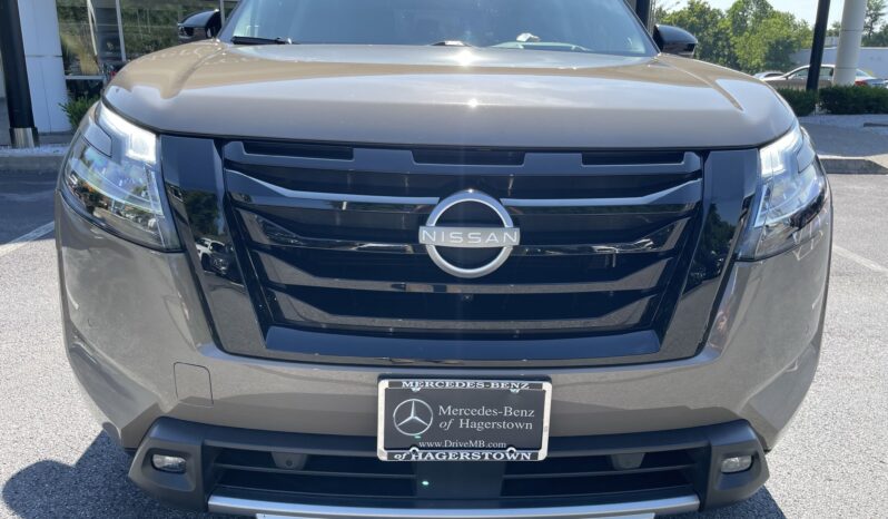 
 Nissan Pathfinder full									