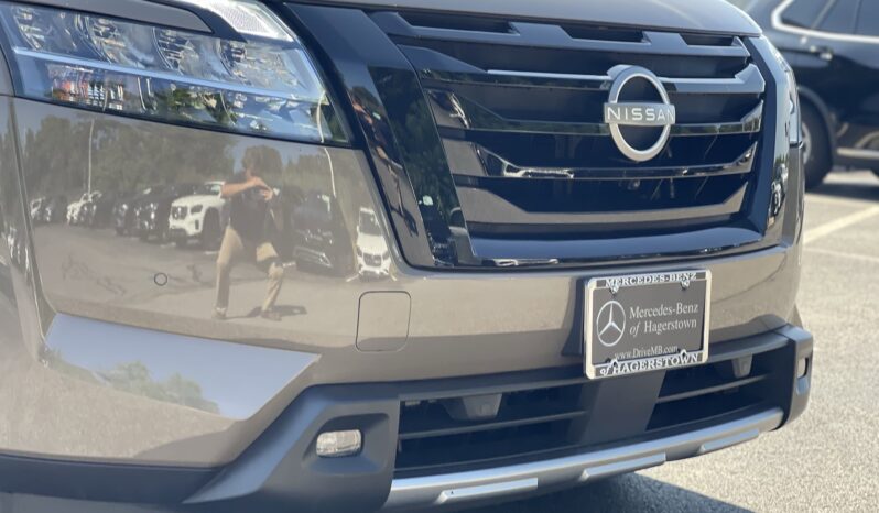 
 Nissan Pathfinder full									