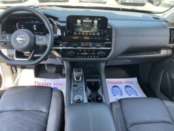 
 Nissan Pathfinder full									