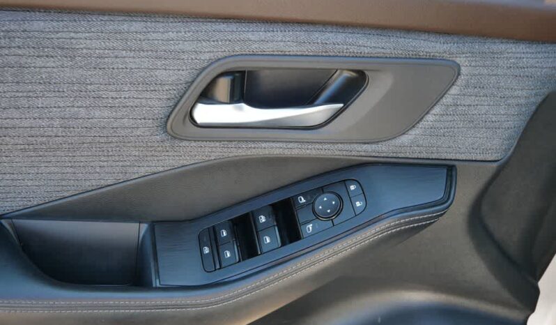 
 Nissan Rogue full									