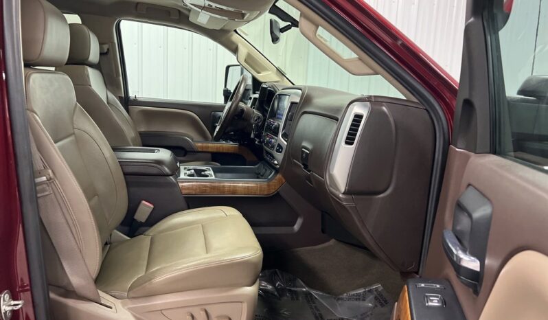 
 GMC Sierra 2500 HD full									