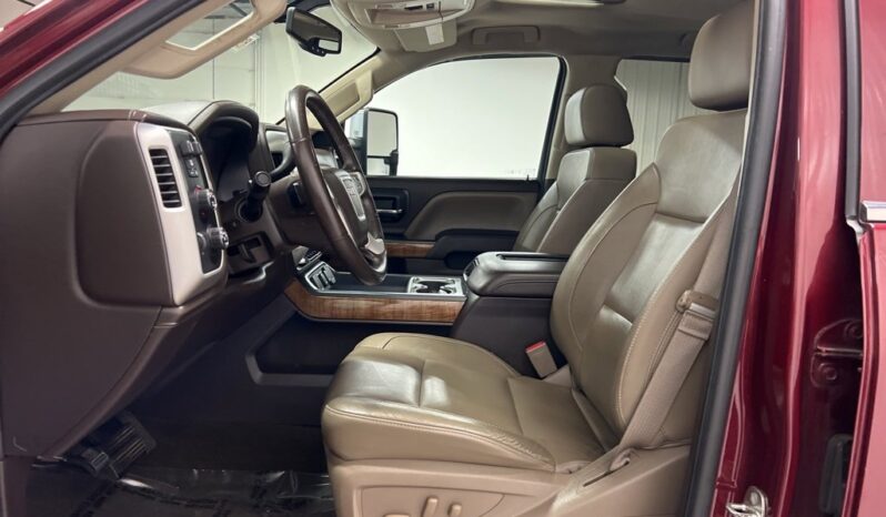 
 GMC Sierra 2500 HD full									