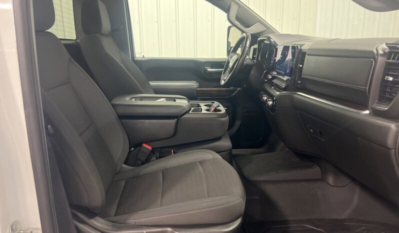 
 GMC Sierra 2500 HD full									