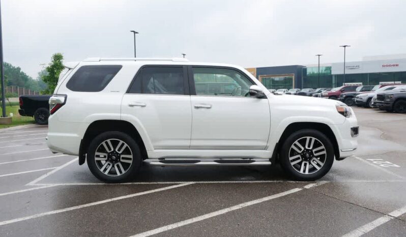 
 Toyota 4Runner full									