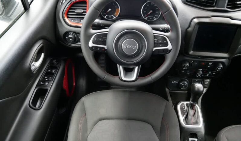 
 Jeep Renegade full									