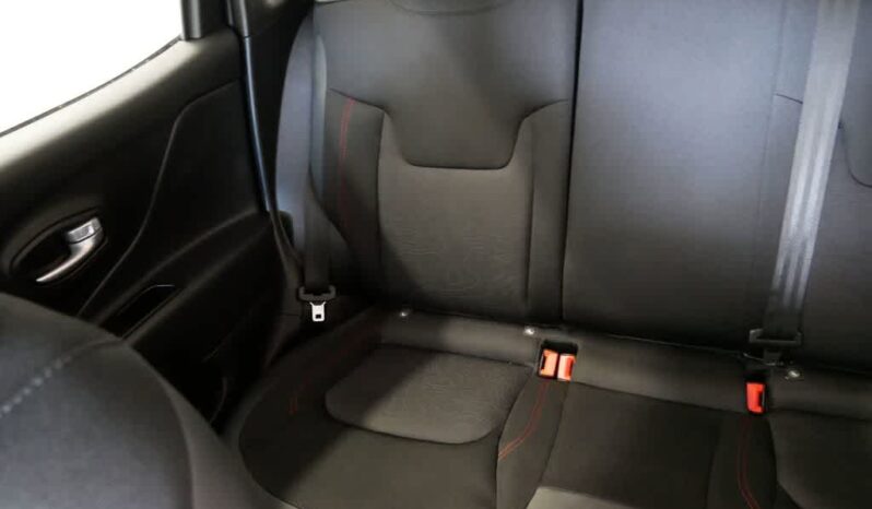 
 Jeep Renegade full									