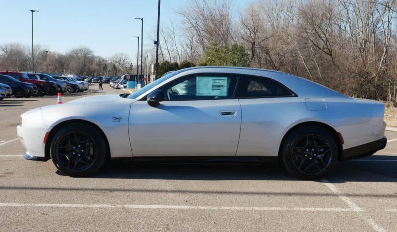 
 Dodge Charger Daytona full									