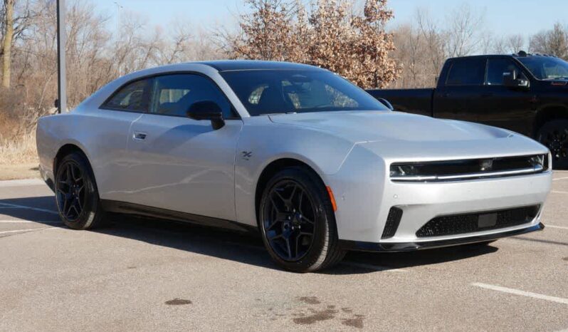 
 Dodge Charger Daytona full									