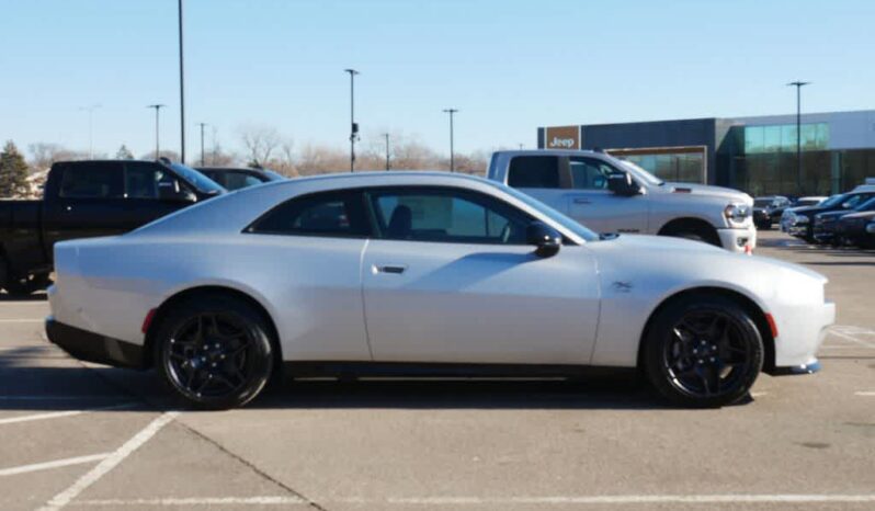 
 Dodge Charger Daytona full									