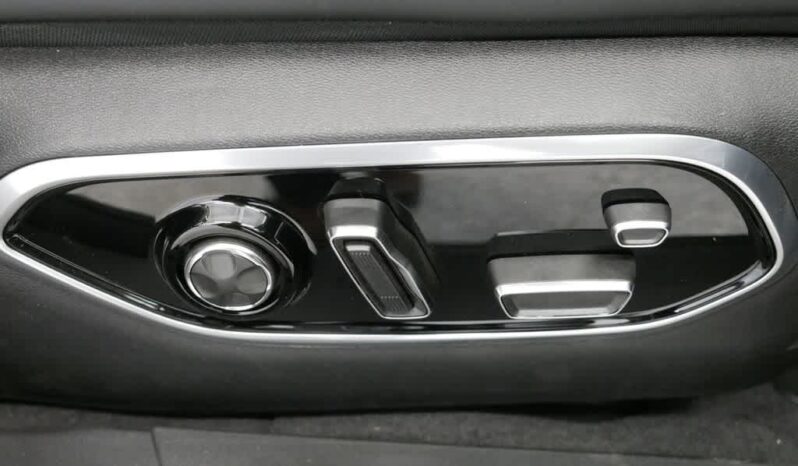 
 Jeep Wagoneer S full									