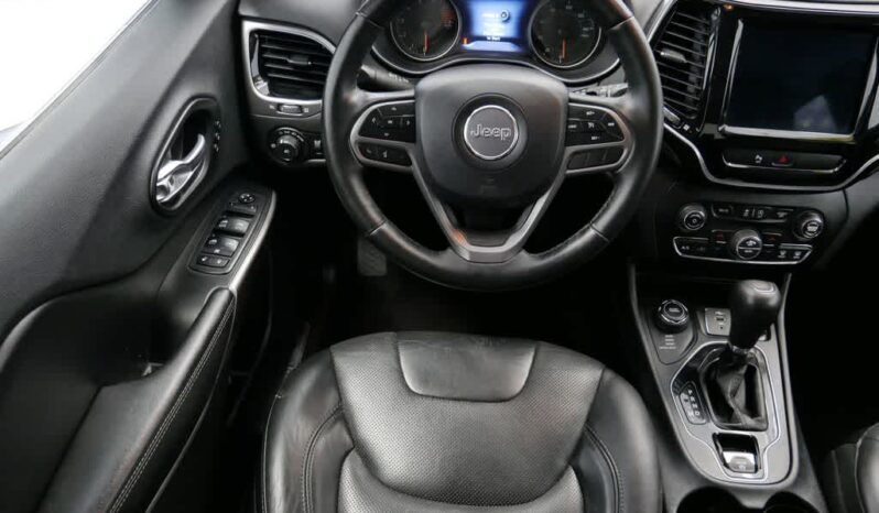 
 Jeep Cherokee full									
