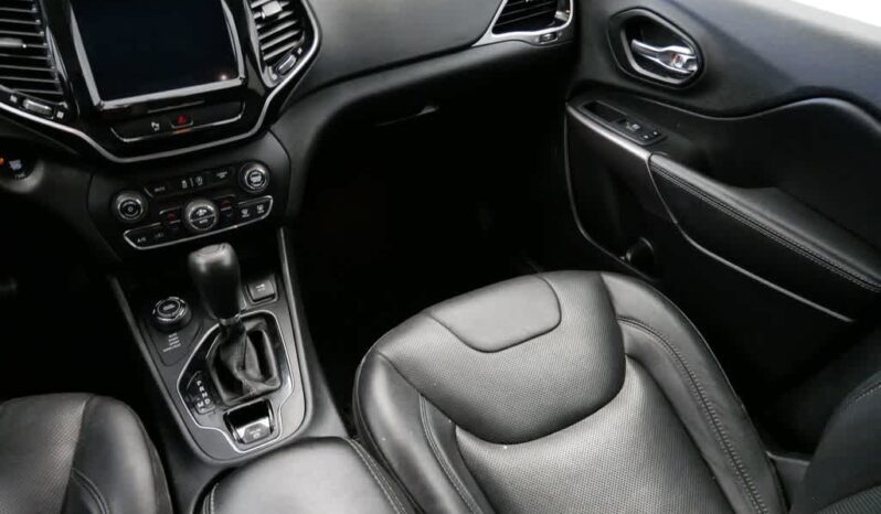 
 Jeep Cherokee full									
