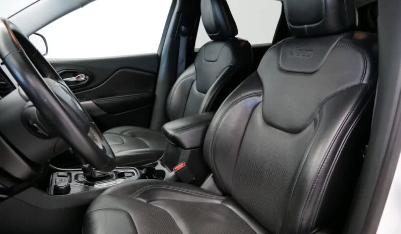 
 Jeep Cherokee full									
